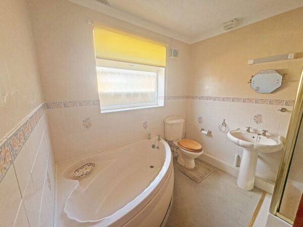 The Hurst, Skegness, PE25 1HP