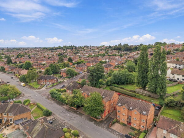Valley Court, Valley Road, Carlton, Nottingham, NG4 1NW