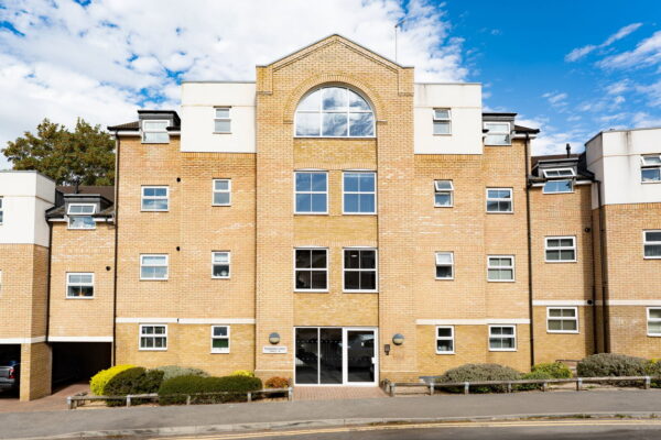 Freemans Court, Station Road, Rushden, NN10