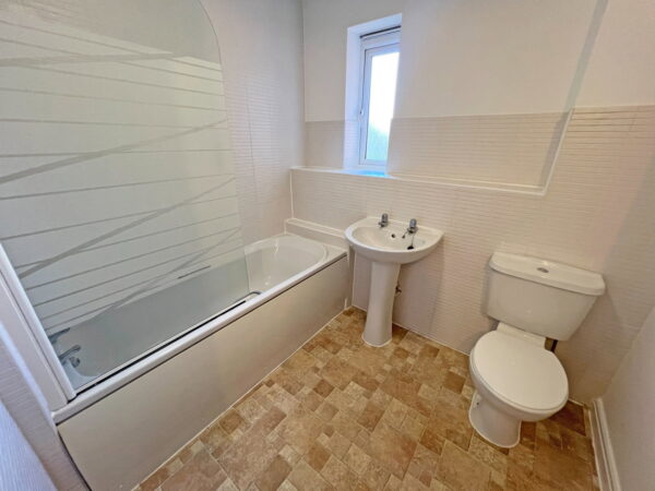 Drage Close, Lutterworth, Leicestershire, LE17 4PR