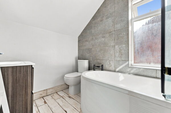Crossman Street, Nottingham, Nottinghamshire, NG5 2HR