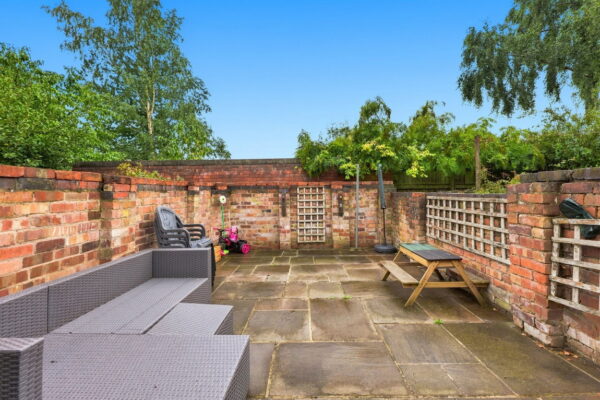 Crossman Street, Nottingham, Nottinghamshire, NG5 2HR