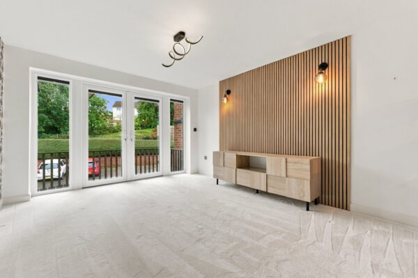 Valley Court, Valley Road, Carlton, Nottingham, NG4 1NW