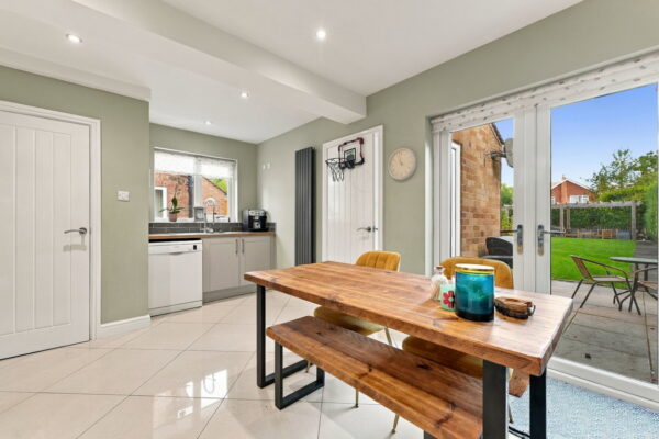 Chesterfield Drive, Burton Joyce, Nottingham, NG14 5EQ