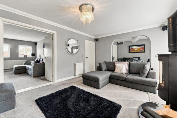Sandringham Drive, Heanor, Derbyshire, DE75 7TZ
