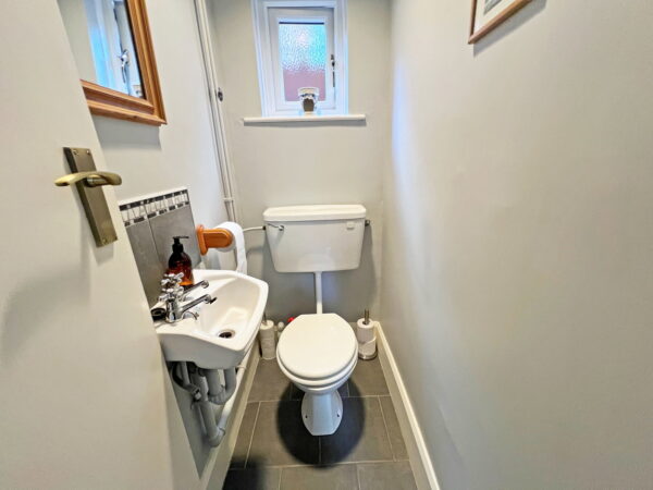 Meadhurst Road, Leicester, Leicestershire, LE3 6FR
