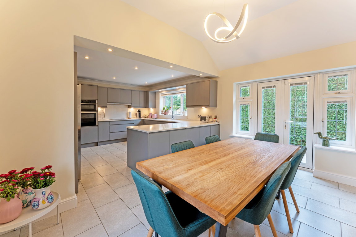 Hogarth Drive, Barton Seagrave, Kettering, Northamptonshire, NN15 5UQ