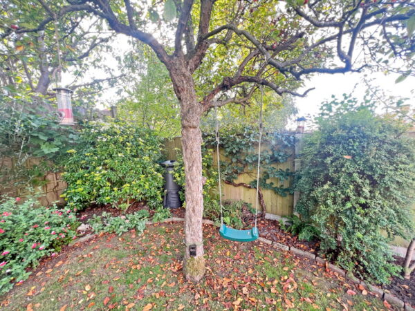 Meadhurst Road, Leicester, Leicestershire, LE3 6FR