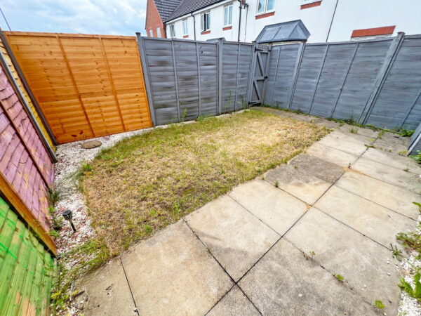 Drage Close, Lutterworth, Leicestershire, LE17 4PR