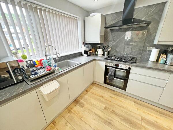 Fallowfield Road, Walsall, West Midlands, WS5 3DH
