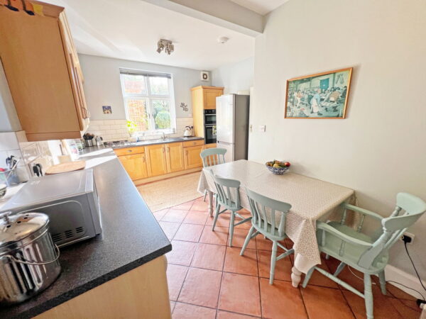 Meadhurst Road, Leicester, Leicestershire, LE3 6FR