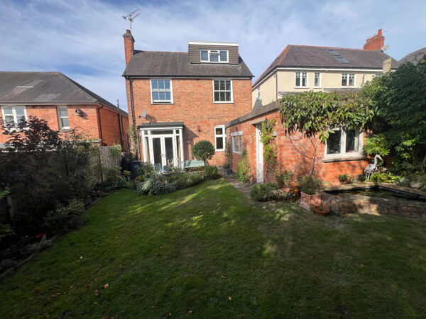Meadhurst Road, Leicester, Leicestershire, LE3 6FR