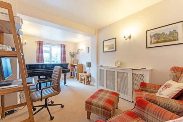 Churchill Drive, Upper Bruntingthorpe, Lutterworth, Leicestershire, LE17 5QX