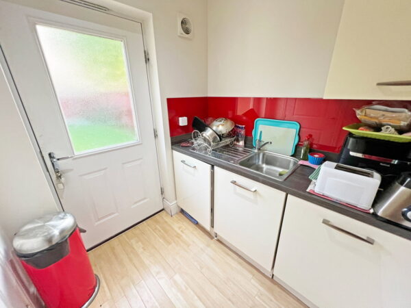 Bentley Close, Hamilton, Leicester, Leicestershire, LE5 1DX