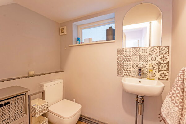 Churchill Drive, Upper Bruntingthorpe, Lutterworth, Leicestershire, LE17 5QX