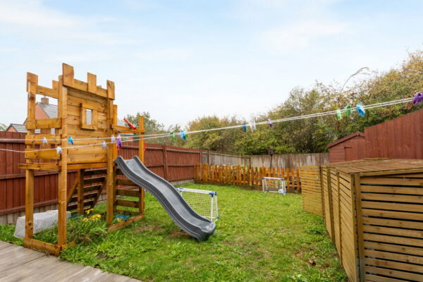 Busby Mead, Marston Moretaine, Bedford, Bedfordshire, MK43 2AB