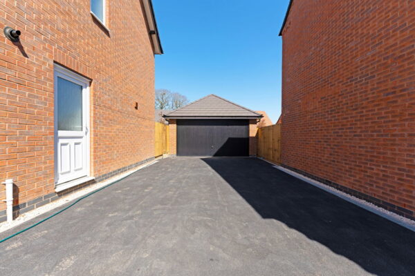 Blackbird Road, Fleckney, Leicestershire, LE8 8EU