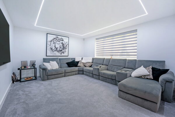 Manor Close, Harpole, Northampton, Northamptonshire, NN7 4BY