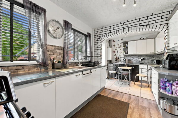 Wareham Close, Nottingham, Nottinghamshire, NG8 6BZ