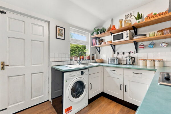 Perlethorpe Avenue, Nottingham, Nottinghamshire, NG2 4JZ