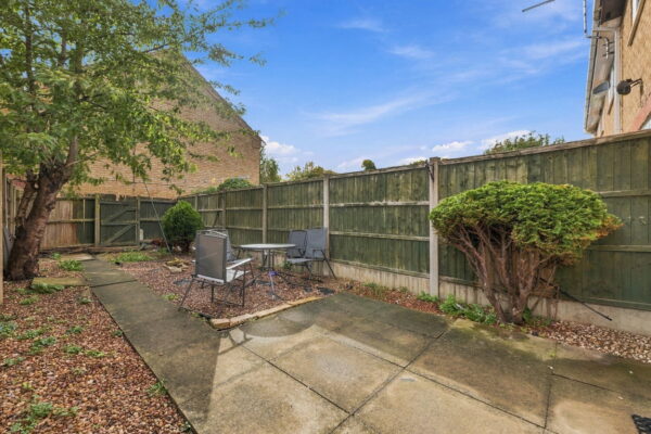 Kingsley Drive, Netherfield, Nottingham, Nottinghamshire, NG4 2PJ