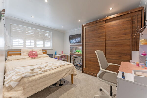 Edward Road, Fleckney, Leicester, Leicestershire, LE8 8AD
