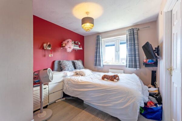 Calvert Close, Wellingborough, NN8 4HA