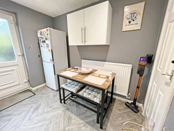 Newquay Close, Hinckley, Leicestershire, LE10 1XN