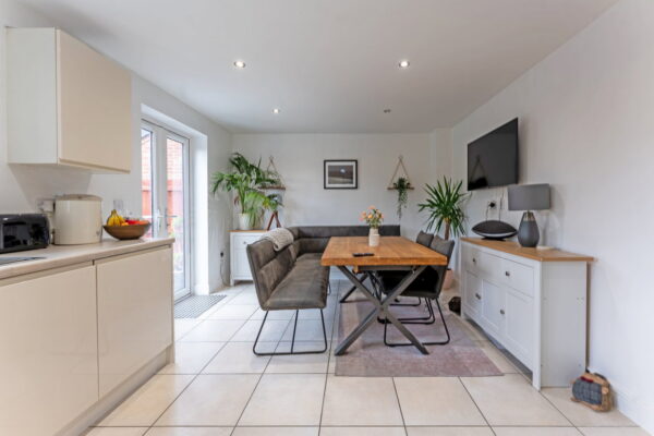 Burton Way, Fleckney, Leicester, Leicestershire, LE8 8DW