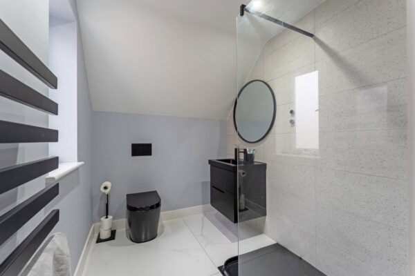 Manor Close, Harpole, Northampton, Northamptonshire, NN7 4BY
