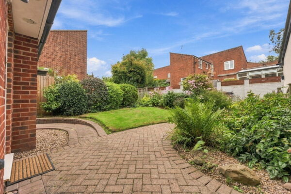 Blackacre, Burton Joyce, Nottingham, NG14 5BS