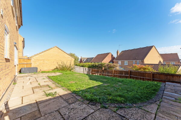 Calvert Close, Wellingborough, NN8 4HA