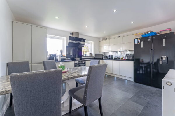 Calvert Close, Wellingborough, NN8 4HA