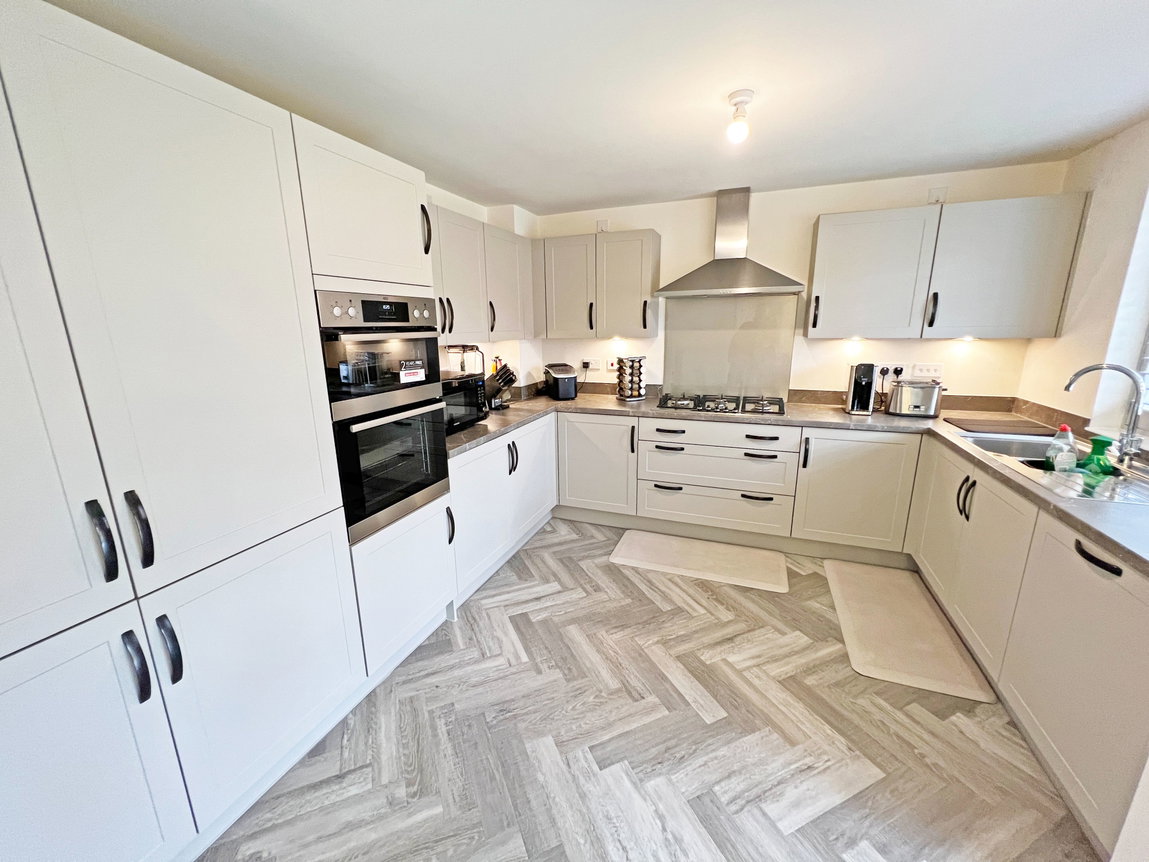 Glenmore Road, Lubbesthorpe, Leicestershire, LE19 4EQ