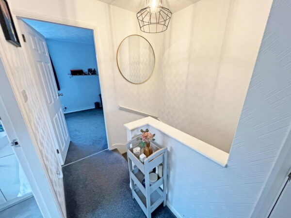 Newquay Close, Hinckley, Leicestershire, LE10 1XN