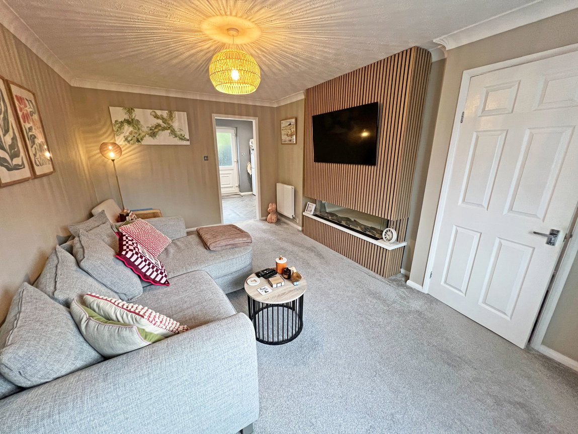 Newquay Close, Hinckley, Leicestershire, LE10 1XN