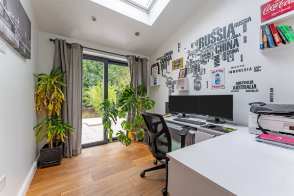 Edward Road, Fleckney, Leicester, Leicestershire, LE8 8AD