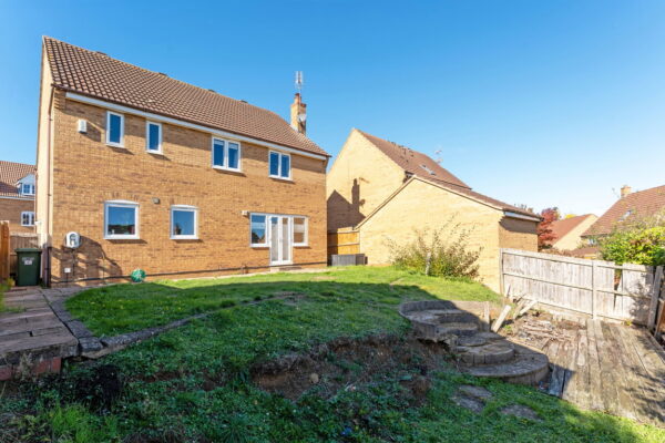 Calvert Close, Wellingborough, NN8 4HA
