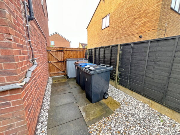 Newquay Close, Hinckley, Leicestershire, LE10 1XN